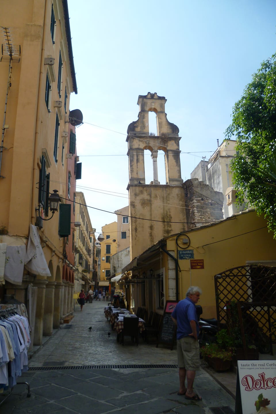 El casco antiguo de la ciudad de Corfú