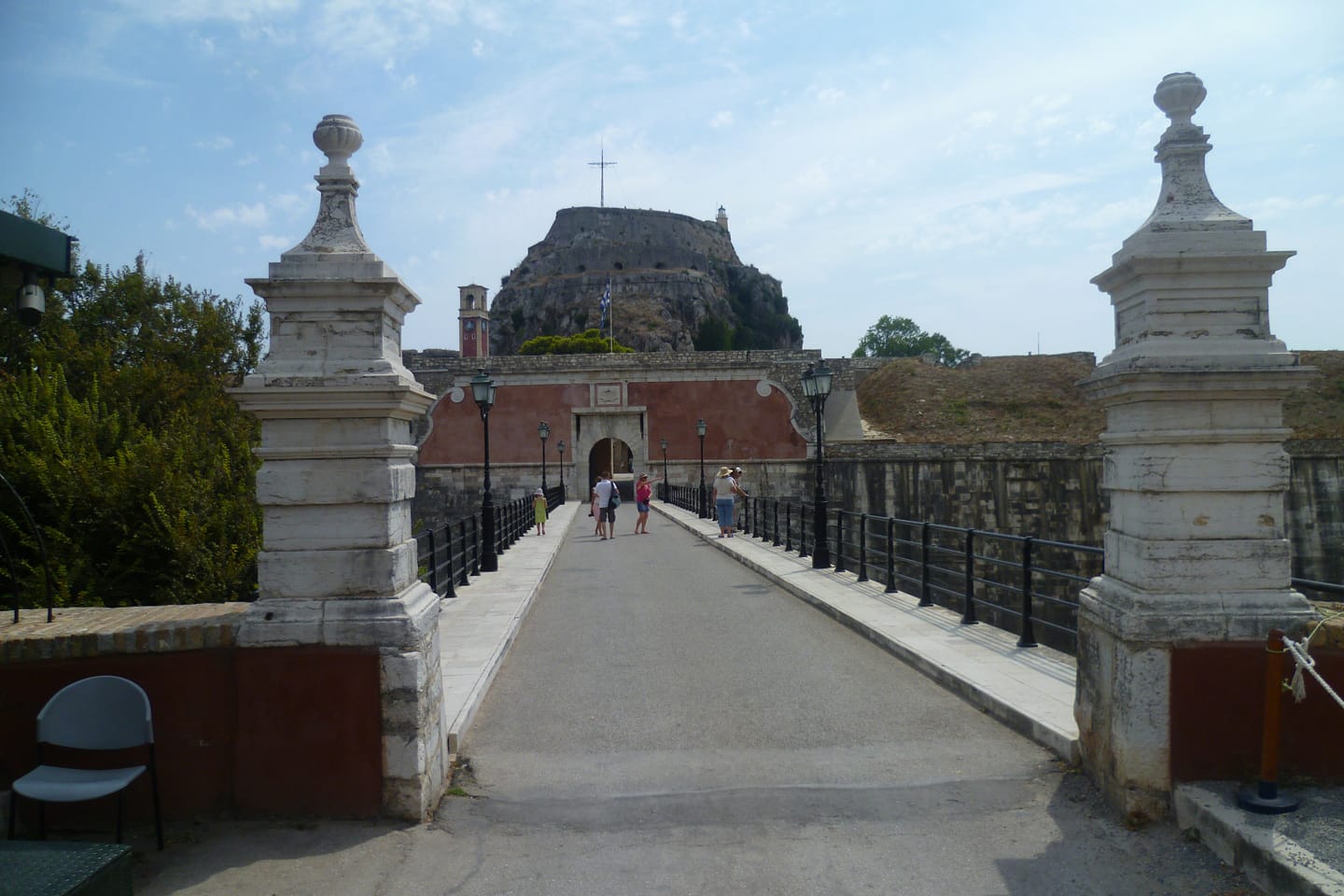 La entrada a la fortaleza vieja